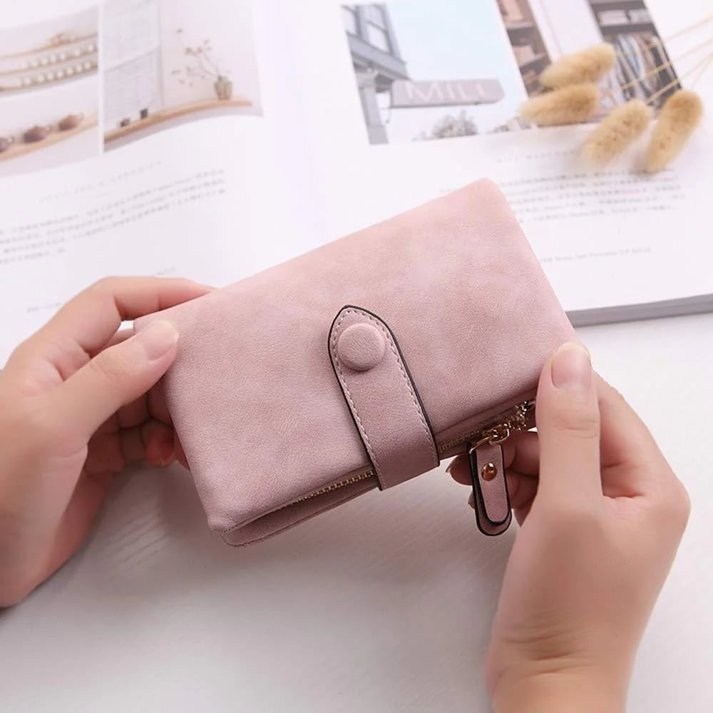 Women's tri-fold wallet
