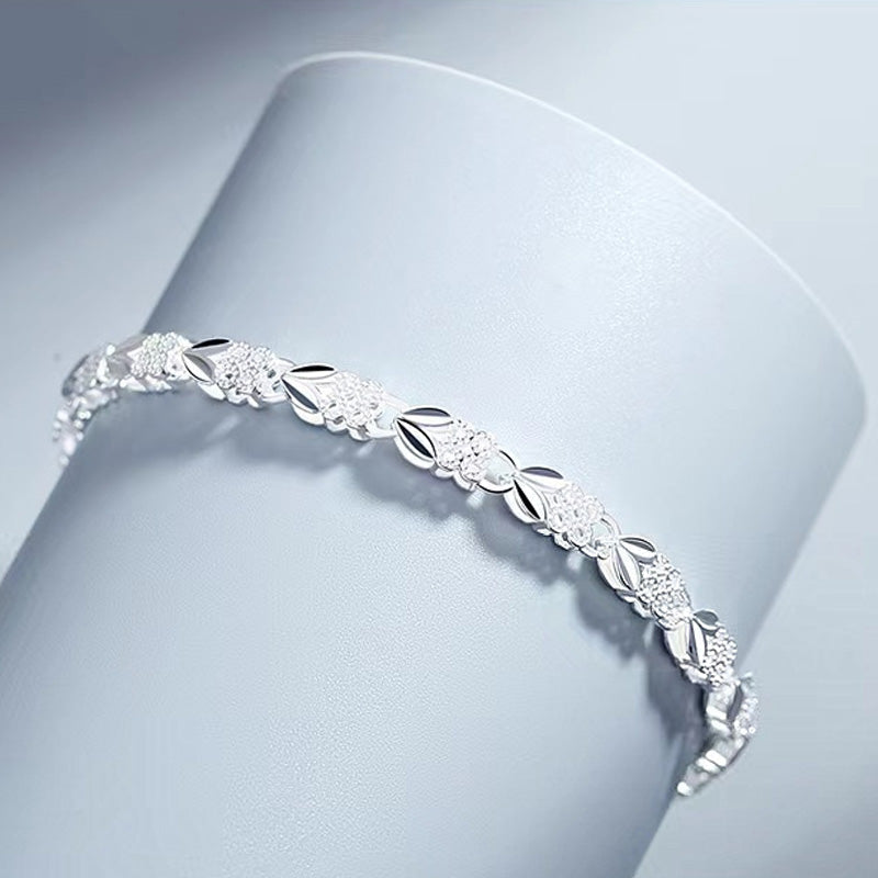 🎅 HOLIDAY HAUL SALE✨Elegant Sparkling Lucky Clover Bracelet🍀