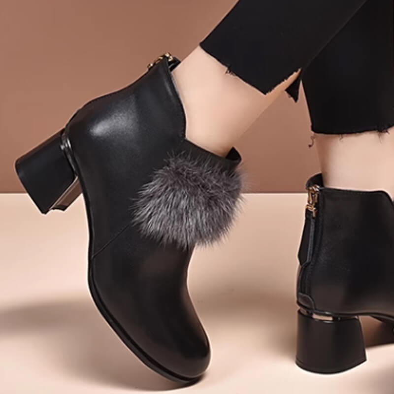 [perfect gift]Winter Women's Elegant Chunky Furry Ankle