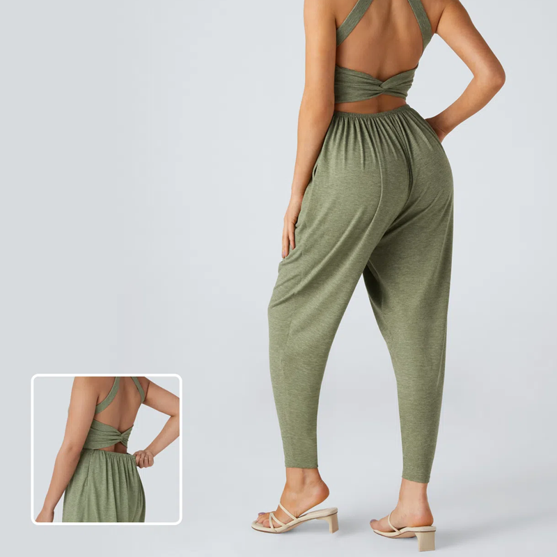 🥳2026 HOT SALE 🎀Twisted U-Neck Harem Jumpsuit – Flattering U-neck, gentle twist detail softens tummy. Side pockets for phone or specs. Easy pull-on, no tricky zips. Your new go-to for casual days. 🌸✨