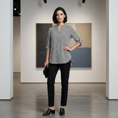 🥳50% OFF !!🥳 Women's Geometric Print V-Neck Blouse 💞