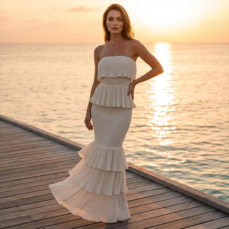 👗 LIMITED-TIME 50% OFF! 💫 Women's Strapless Tiered Ruffle Smocked Dress – Elegant, Flattering, Versatile Occasion Wear ✨