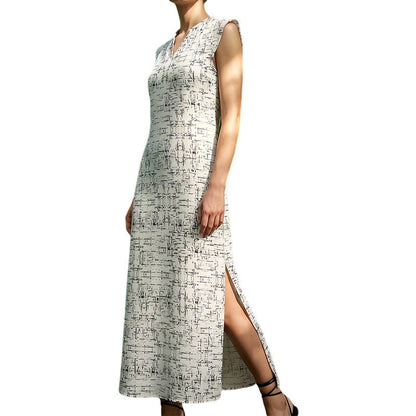 Women's Sleeveless V-Neck Maxi Dress with Side Slit